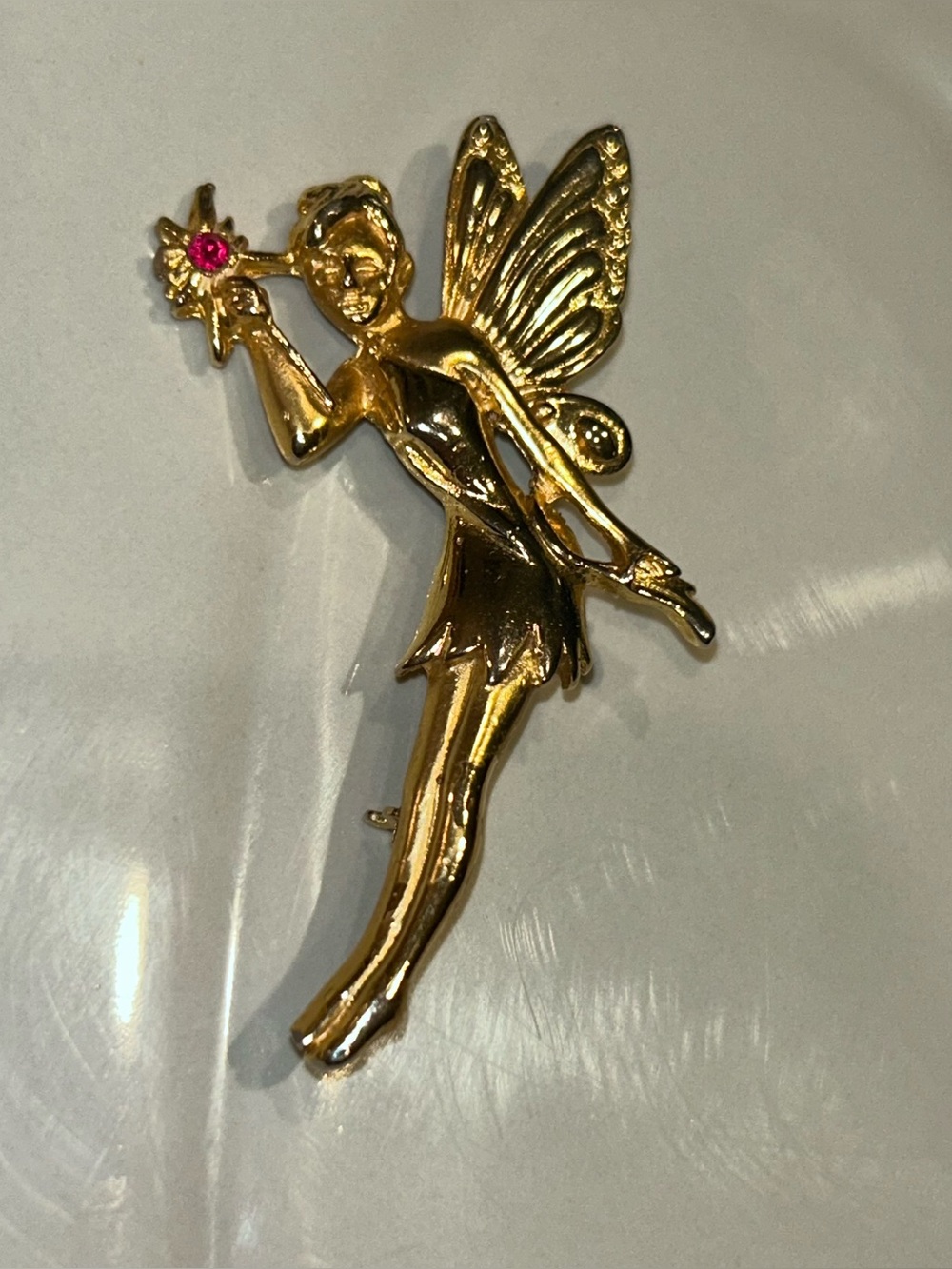 Vintage Tinkerbell Brooch Gold Toned Fairy Pixie Hot Pink Stone Collectible
